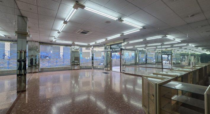 Local en Mairena del Aljarafe.