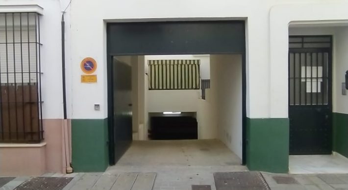 PLAZA DE GARAJE EN ZONA CENTRO- CHIPIONA