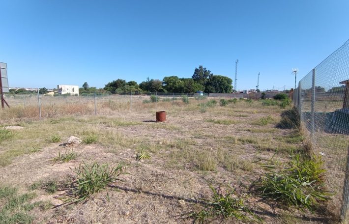 Terreno urbano en Palomares del Río.