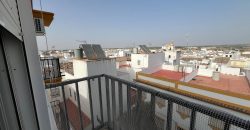 Amplio piso en el centro con 3 habitaciones