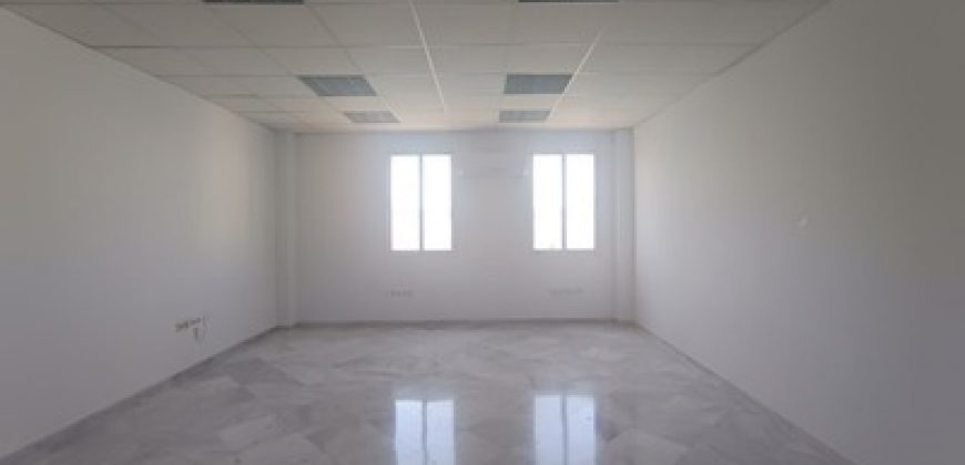 Oficina en Alquiler en el Polígono PISA de Mairena del Aljarafe.