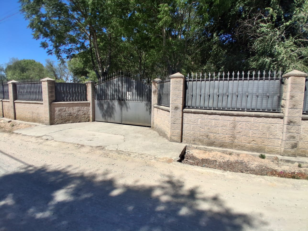 Terreno en venta en Coria del Río