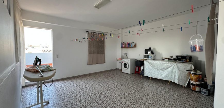 IMPRESIONANTE VIVIENDA ZONA SEMI CENTRO.