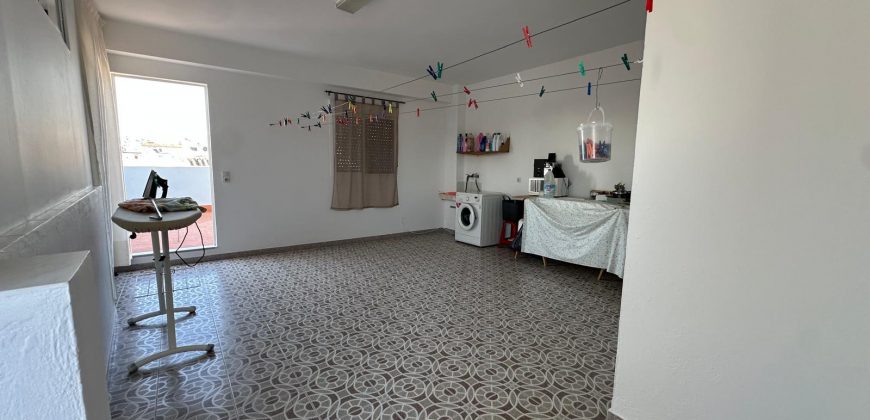IMPRESIONANTE VIVIENDA ZONA SEMI CENTRO.