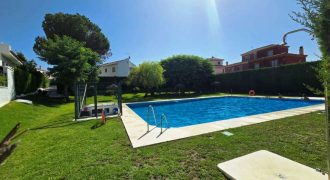 Chalet pareado – Gines