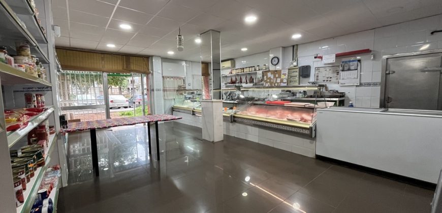 Local Comercial con opción de traspaso en Mairena del Aljarafe.