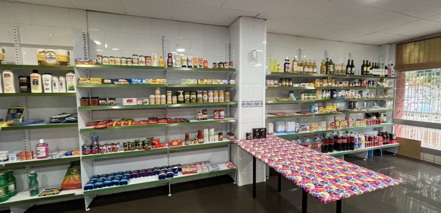 Local Comercial con opción de traspaso en Mairena del Aljarafe.