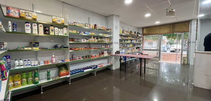 Local Comercial con opción de traspaso en Mairena del Aljarafe.