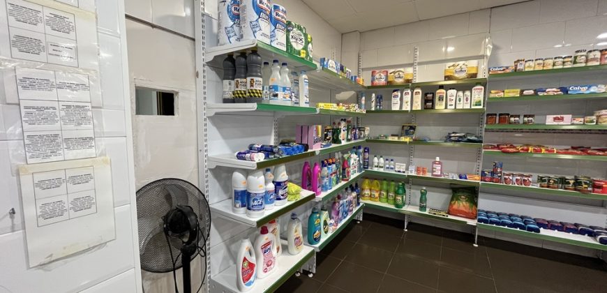 Local Comercial con opción de traspaso en Mairena del Aljarafe.
