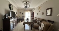 CASA CON COCHERA