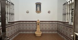 CASA CON COCHERA