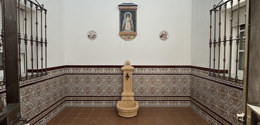CASA CON COCHERA