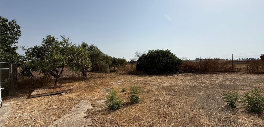 Casa rústica con terreno en venta en Lebrija
