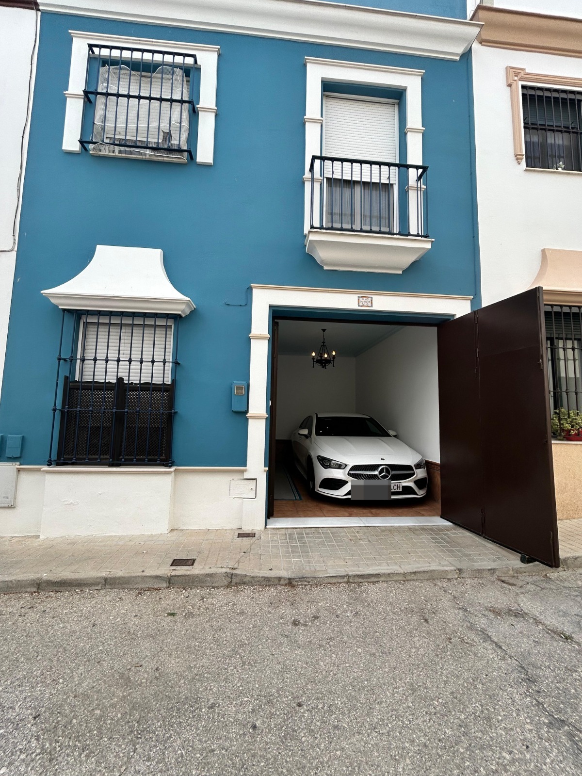 CASA EN BARRIO LA GUITA CON PISCINA