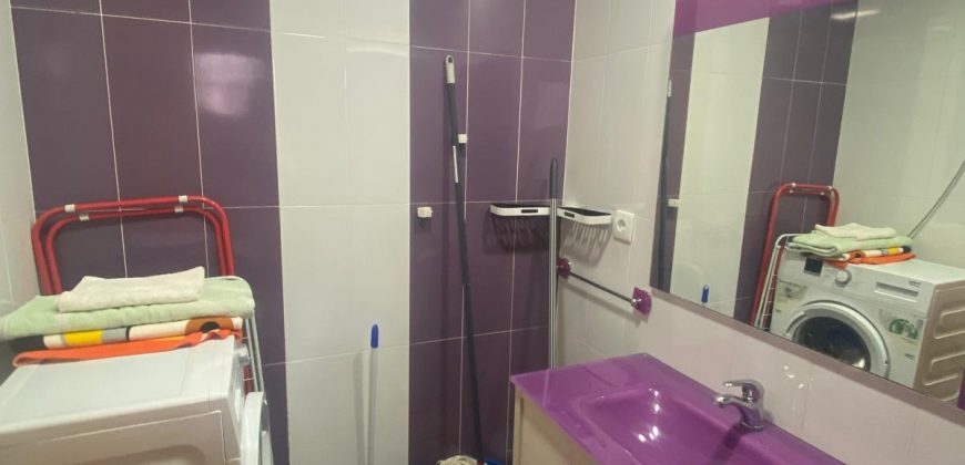 ESTUDIO RECIEN REFORMADO EN ZONA ALAMEDA.-