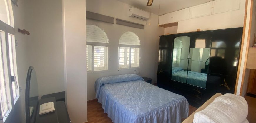 ESTUDIO RECIEN REFORMADO EN ZONA ALAMEDA.-