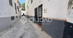 Casa de pueblo a reformar en Barrio Alto – Casco Antiguo