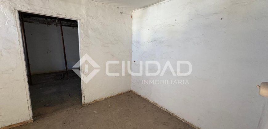 Casa de pueblo a reformar en Barrio Alto – Casco Antiguo