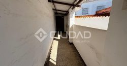 Casa de pueblo a reformar en Barrio Alto – Casco Antiguo