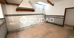 Casa + nave + apartamento independiente en Av. Al-Ándalus