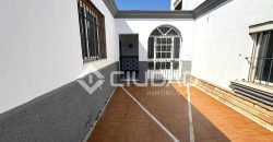 Casa + nave + apartamento independiente en Av. Al-Ándalus