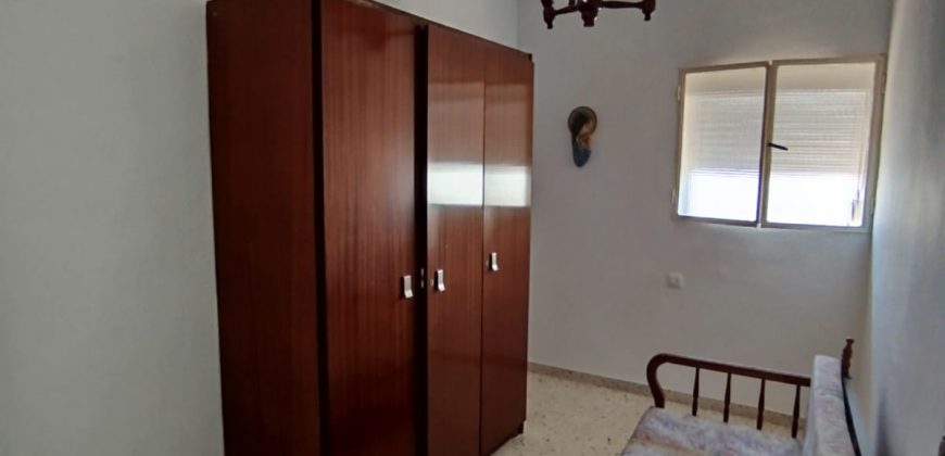 CASA EN VENTA EN CALLE DE LOS GUARNICIONEROS DE MORON DE LA FRONTERA.-