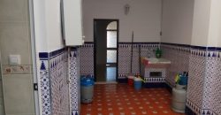 CASA EN VENTA EN CALLE DE LOS GUARNICIONEROS DE MORON DE LA FRONTERA.-