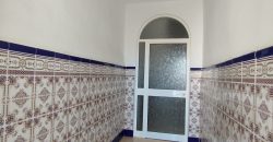 CASA EN VENTA EN CALLE DE LOS GUARNICIONEROS DE MORON DE LA FRONTERA.-