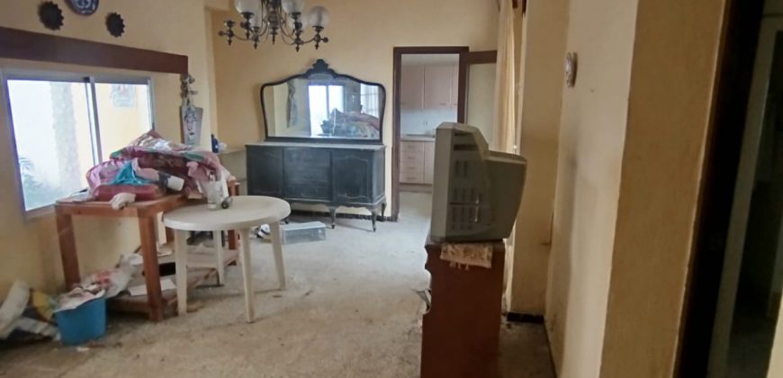 CASA PARA REFORMAR EN CALLE OSUNA DE MORON DE LA FRONTERA.-