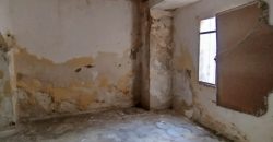 CASA PARA REFORMAR EN CALLE OSUNA DE MORON DE LA FRONTERA.-