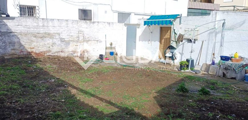 Casa – Solar en Av. Las Piletas (Urbano)