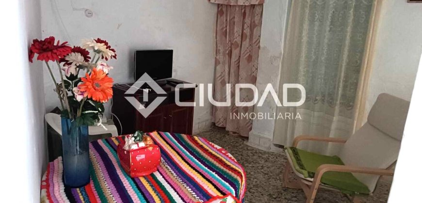 Casa – Solar en Av. Las Piletas (Urbano)