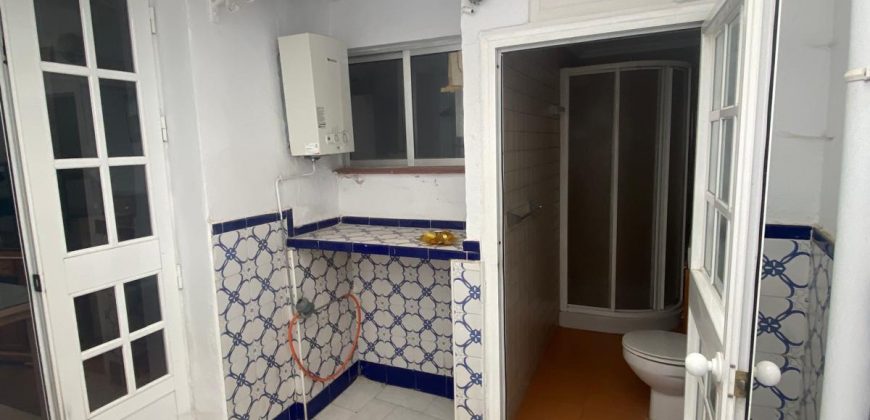 CASA EN CALLE JUAN DE PALMA.- ZONA LA CARRERA EN MORON DE LA FRA.