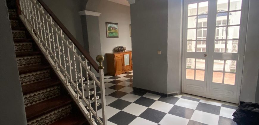 CASA EN CALLE JUAN DE PALMA.- ZONA LA CARRERA EN MORON DE LA FRA.