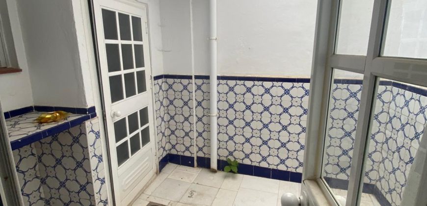 CASA EN CALLE JUAN DE PALMA.- ZONA LA CARRERA EN MORON DE LA FRA.