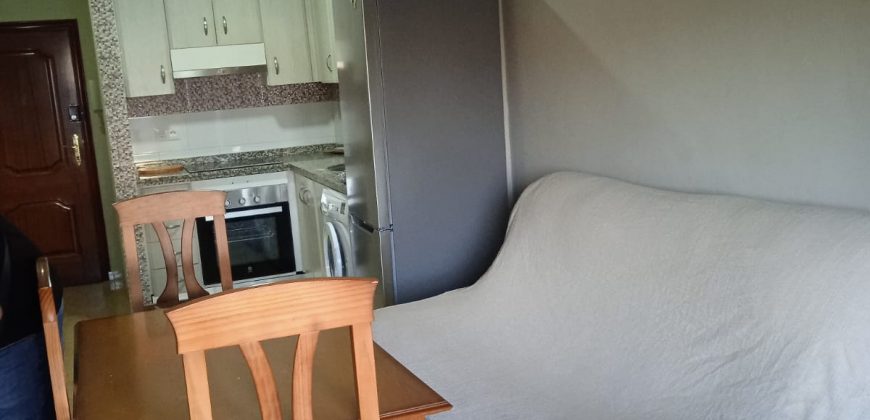 OPORTUNIDAD DE PISO EN ZONA PUERTA SEVILLA.-