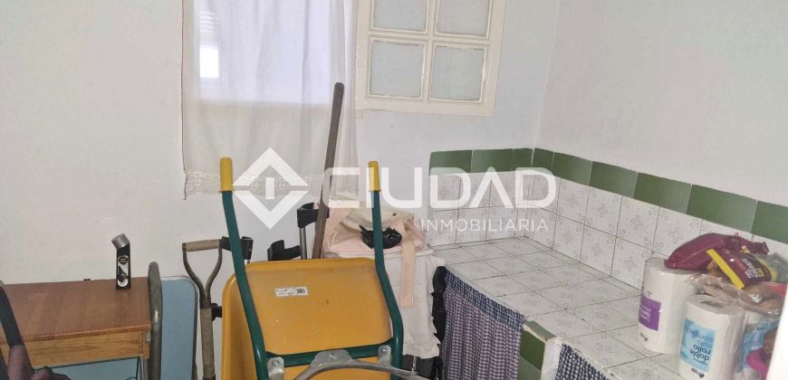 Casa – Solar en Av. Las Piletas (Urbano)