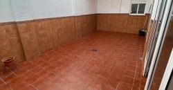 Amplia casa con cochera – Zona Puerta Sevilla de Morón de la Frontera.