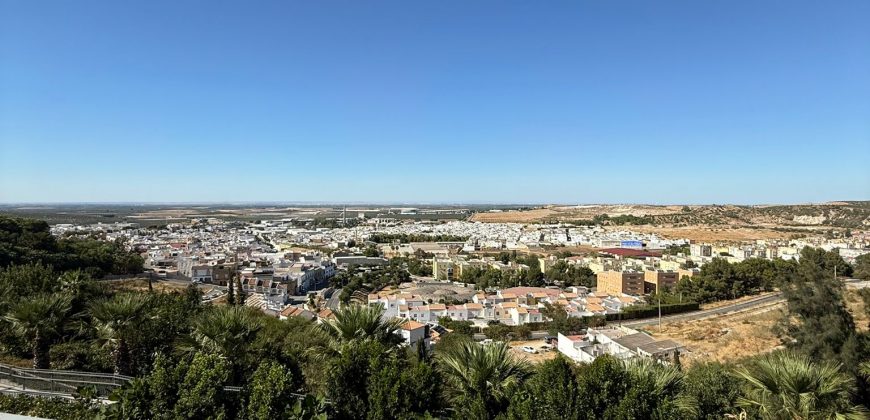 GRAN OPORTUNIDAD DE VIVIENDA EN CALLE HUNDIDERO!! MORON DE LA FRA.-