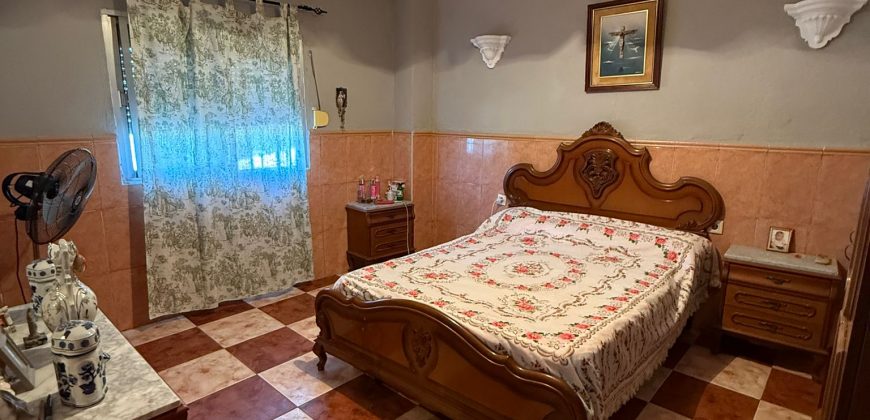 GRAN OPORTUNIDAD DE VIVIENDA EN CALLE HUNDIDERO!! MORON DE LA FRA.-
