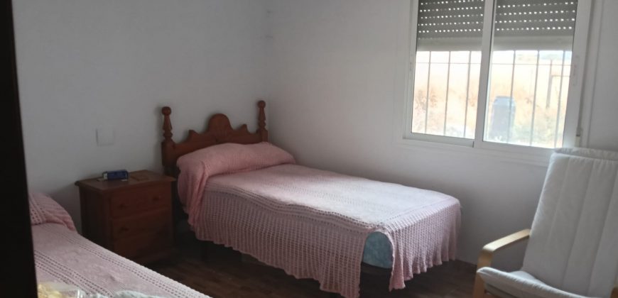 IMPRESIONANTE FINCA SITUADA EN EL POBLADO DE EL ALGARABEJO.- CTRA. MORON – PRUNA