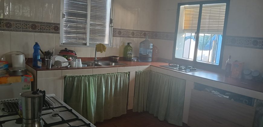 IMPRESIONANTE FINCA SITUADA EN EL POBLADO DE EL ALGARABEJO.- CTRA. MORON – PRUNA