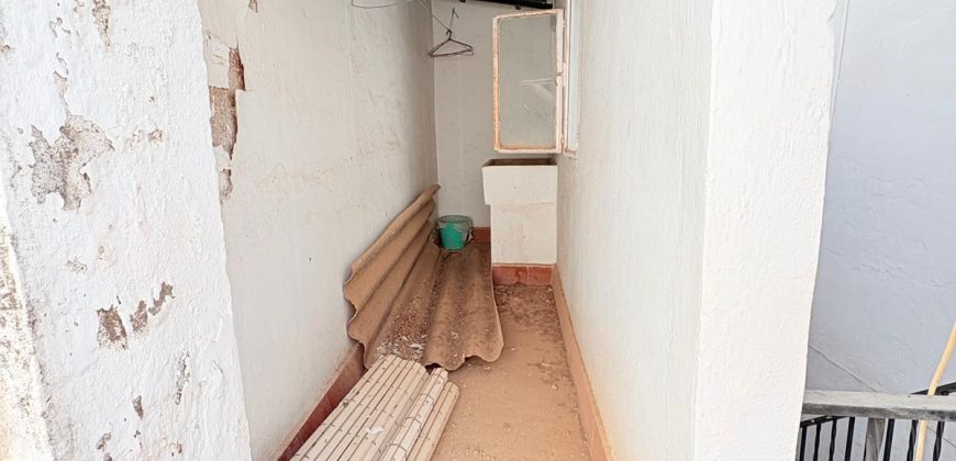 CASA PARA REFORMAR EN CALLE VEREDA ANCHA DE MORON DE LA FRA.