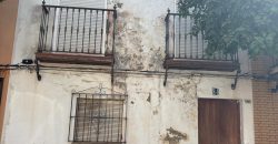CASA PARA REFORMAR EN CALLE VEREDA ANCHA DE MORON DE LA FRA.