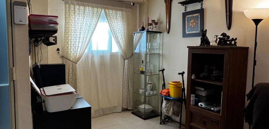 ENCANTADORA CASA UBICADA EN CALLE PUEBLA DE CAZALLA.- MORON DE LA FRA.