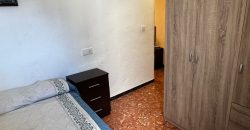 ENCANTADORA CASA UBICADA EN CALLE PUEBLA DE CAZALLA.- MORON DE LA FRA.
