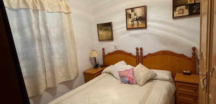 MAGNIFICA FINCA EN VENTA.- POBLADO EL ALGARABEJO.- MORON DE LA FRA.