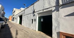 SOLAR CON COCHERAS