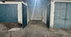 SOLAR CON COCHERAS