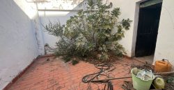 Estupenda Vivienda en Esquina con Gran Potencial – ¡Oportunidad de Reforma!